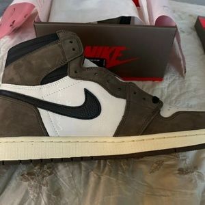 Jordan Retro 1 Travis Scott Cactus Jack Nike Air